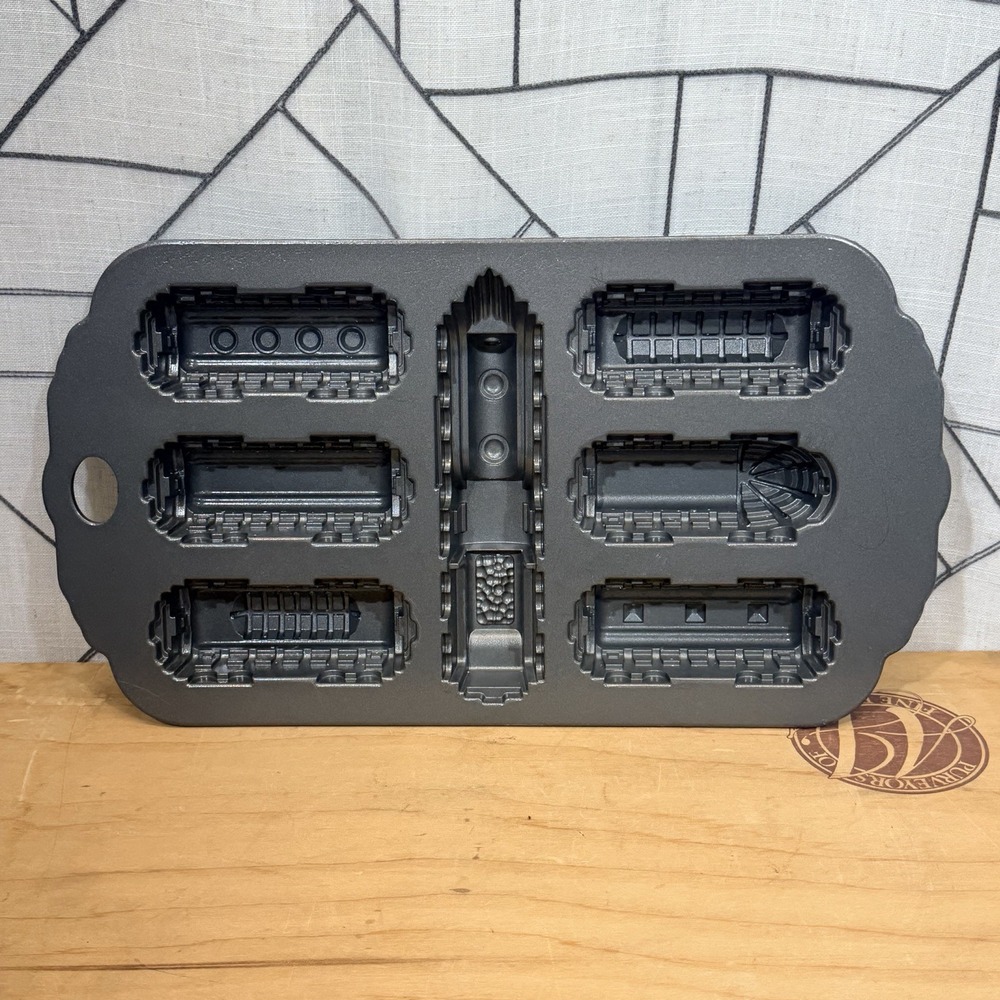 NORDIC WARE‎ Nordic Express Train Cake Pan Mold Cakelet USA Made Great Shape!
